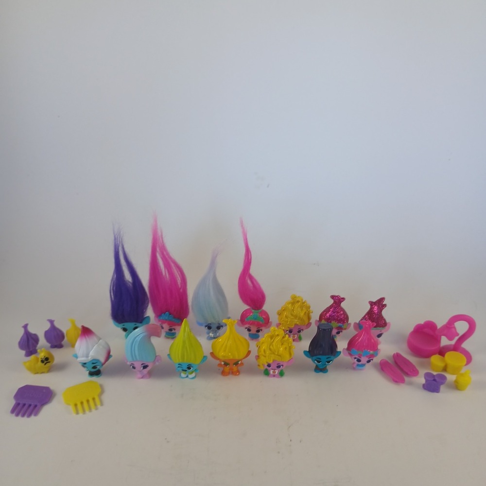 Trolls Band Together Mineez Lot 14 Figures With 13 Accessories No Duplicates